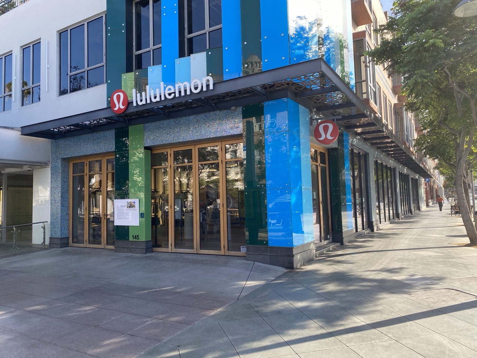 Lululemon storefront with exterior signage